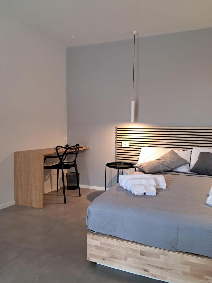 Porta San Paolo House Aparthotel Castelbuono  Exterior photo