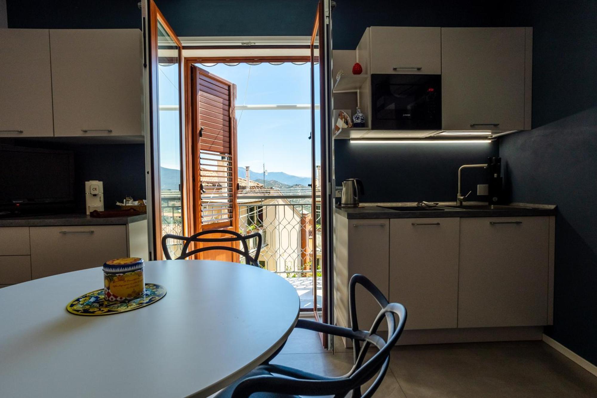 Porta San Paolo House Aparthotel Castelbuono  Exterior photo